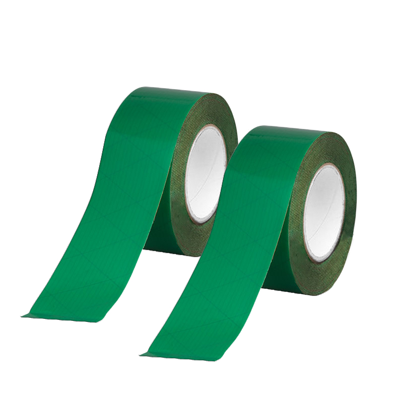 T680 Hoogwaardige polyethyleen tape voor het luchtdicht afwerken van naden bij isolatiemateriaal. Eigenschappen: - Hoge kleefkracht - Zeer goede UV-bestendigheid - Verouderingsbestendig - Zeer geschikt voor het verlijmen en afdichten van (overlappende) naden - Geeft een luchtdichte afwerking - Zeer goede hechting op alle ondergronden - Temperatuurbestendig +100C